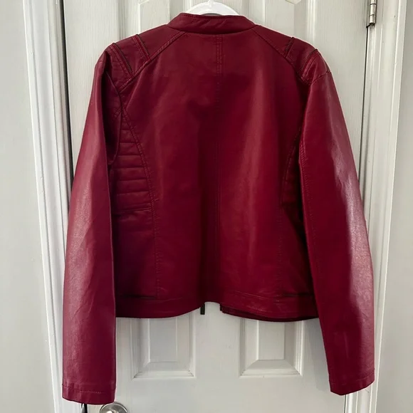 Daytrip’ Faux Leather Jacket. Size X-Large - Picture 4 of 5